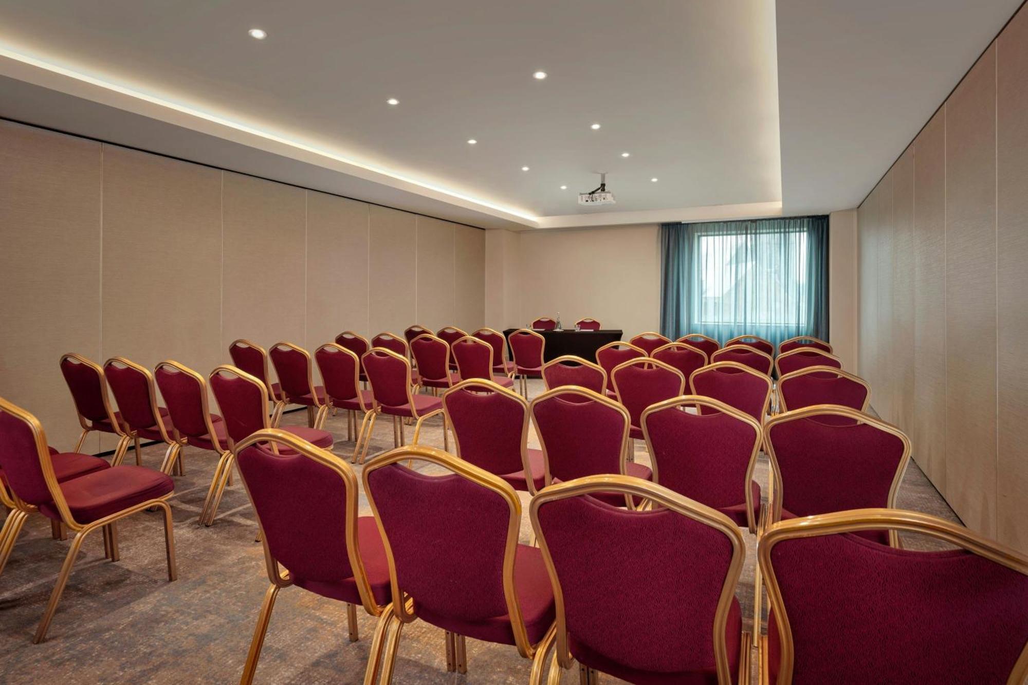 Sheraton Athlone Hotel Kültér fotó