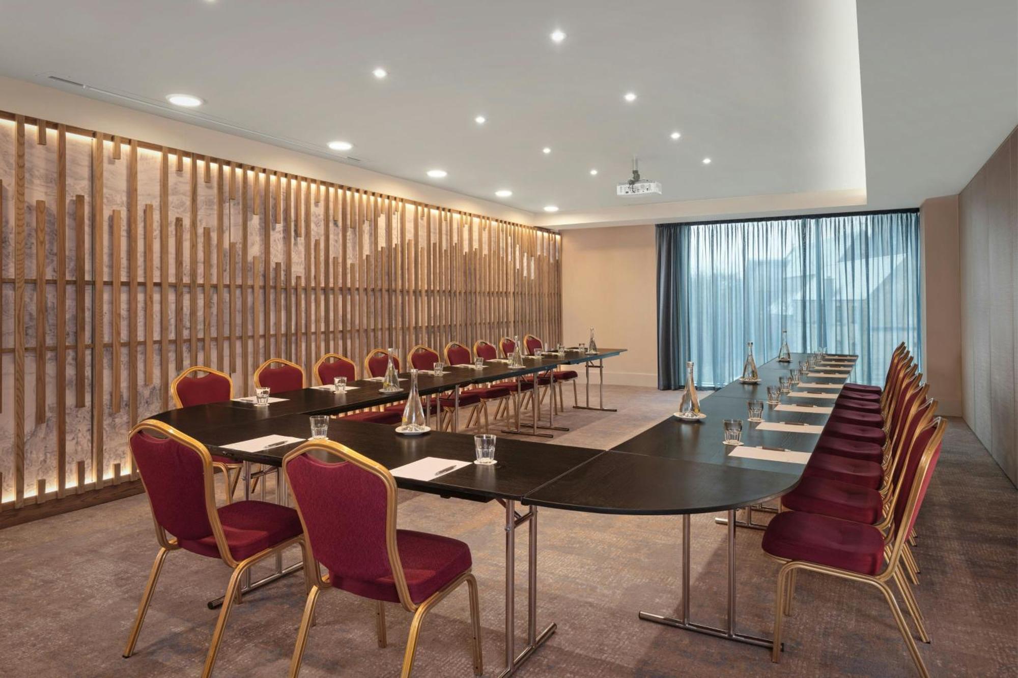Sheraton Athlone Hotel Kültér fotó