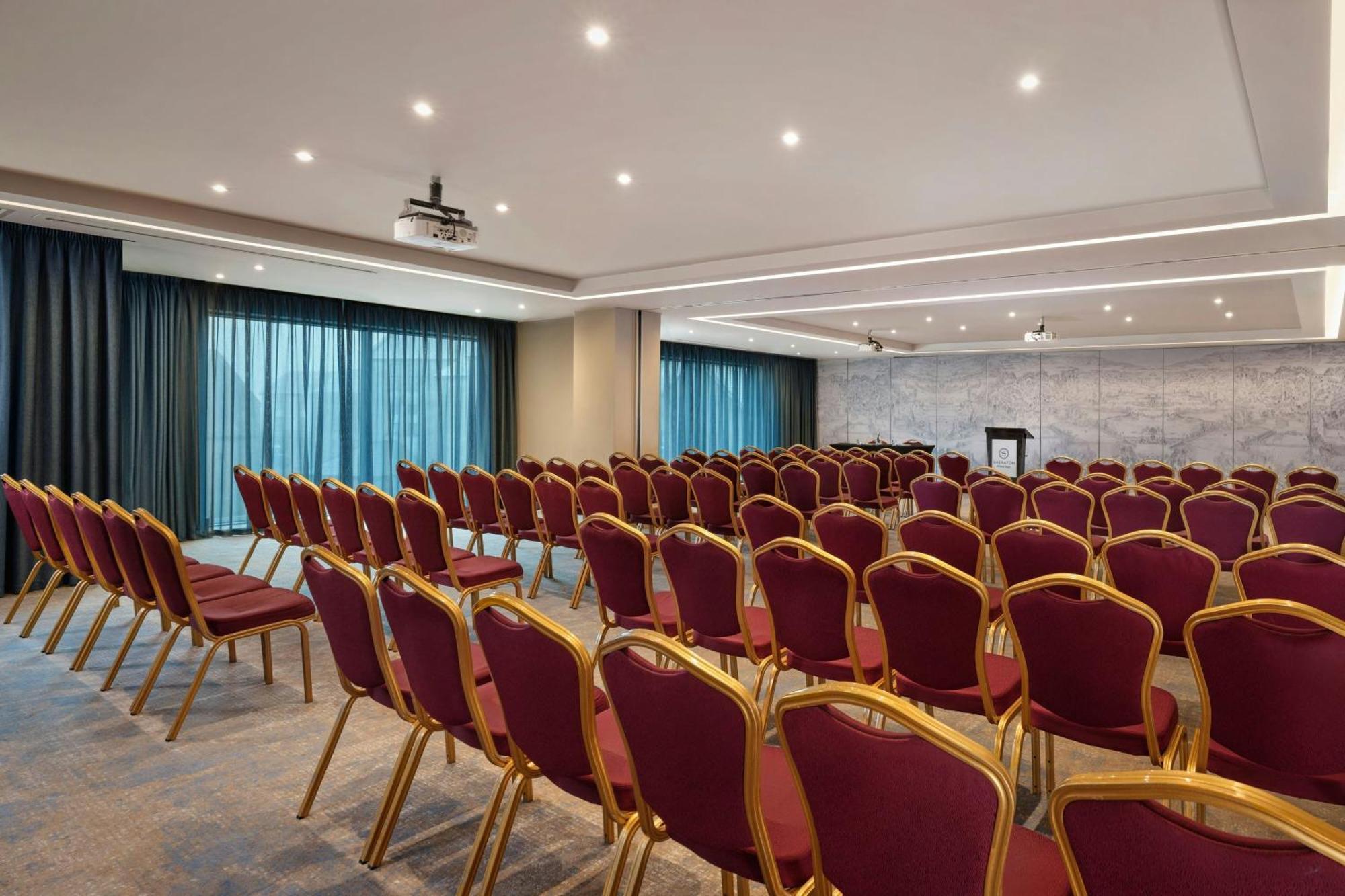 Sheraton Athlone Hotel Kültér fotó